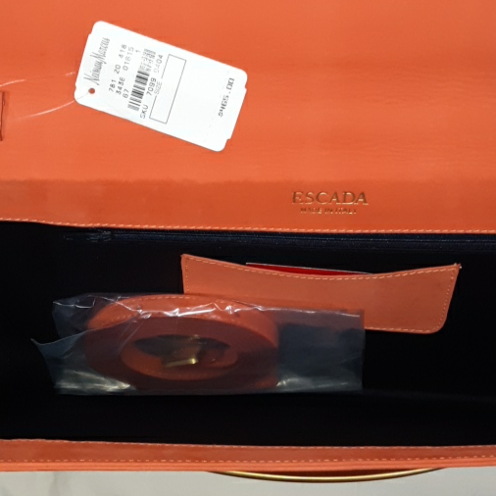 Escada handbag - Picture 6 of 8